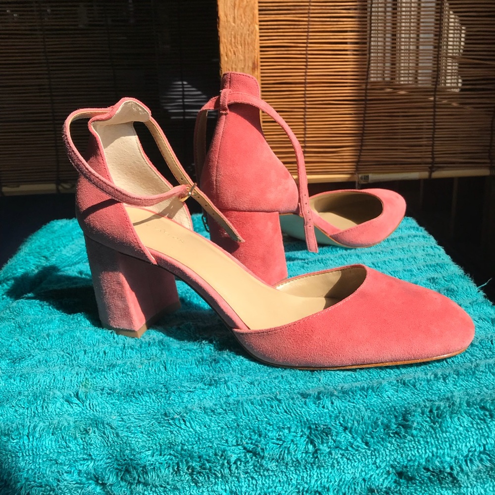 Shoe